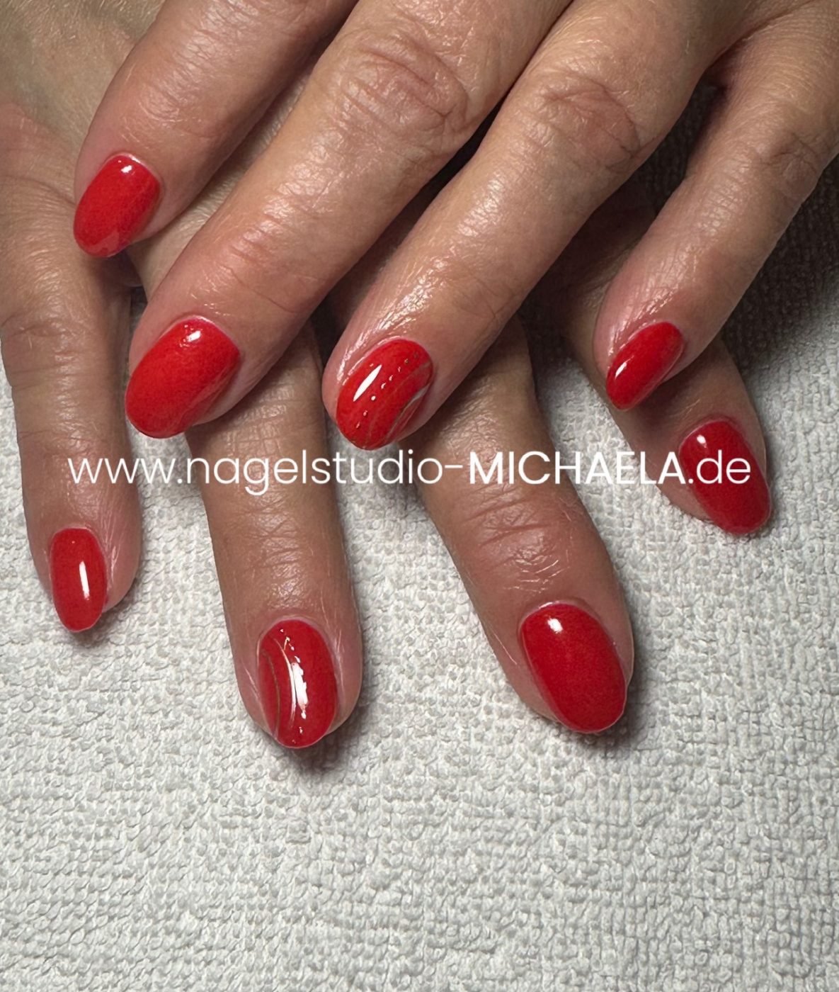 04330D34-48E4-4E3B-8382-97C67E451580