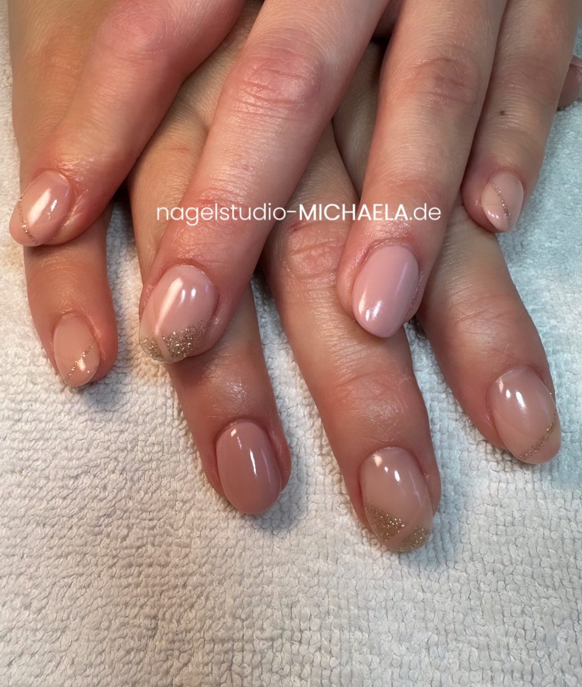 1F5CD19B-31E4-4DC7-9357-E9E4CD634E74