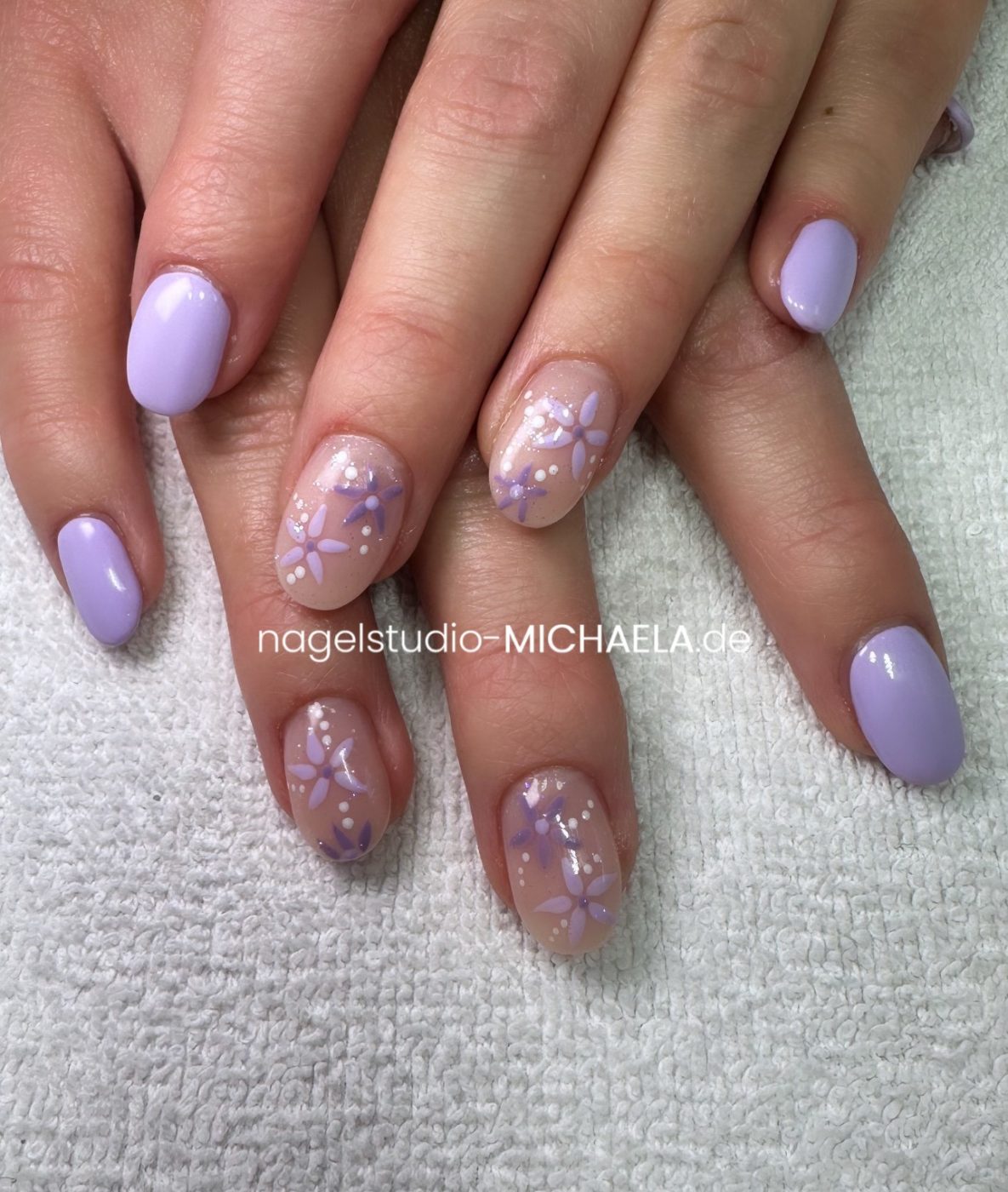 23B9811F-7DC4-4868-AB7E-E050A40A6057