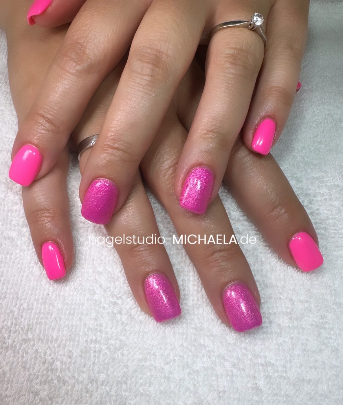 36604761-2151-4B72-8B0B-C9B8C98AA6F2