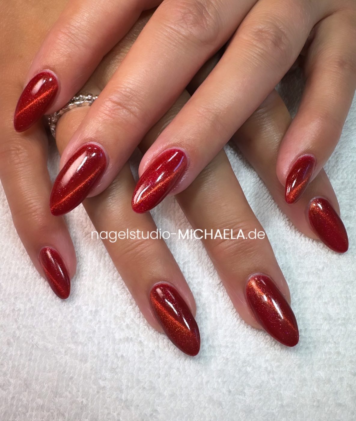 4AF78DDC-E408-49F5-9C66-2EC3F1D4C4AC