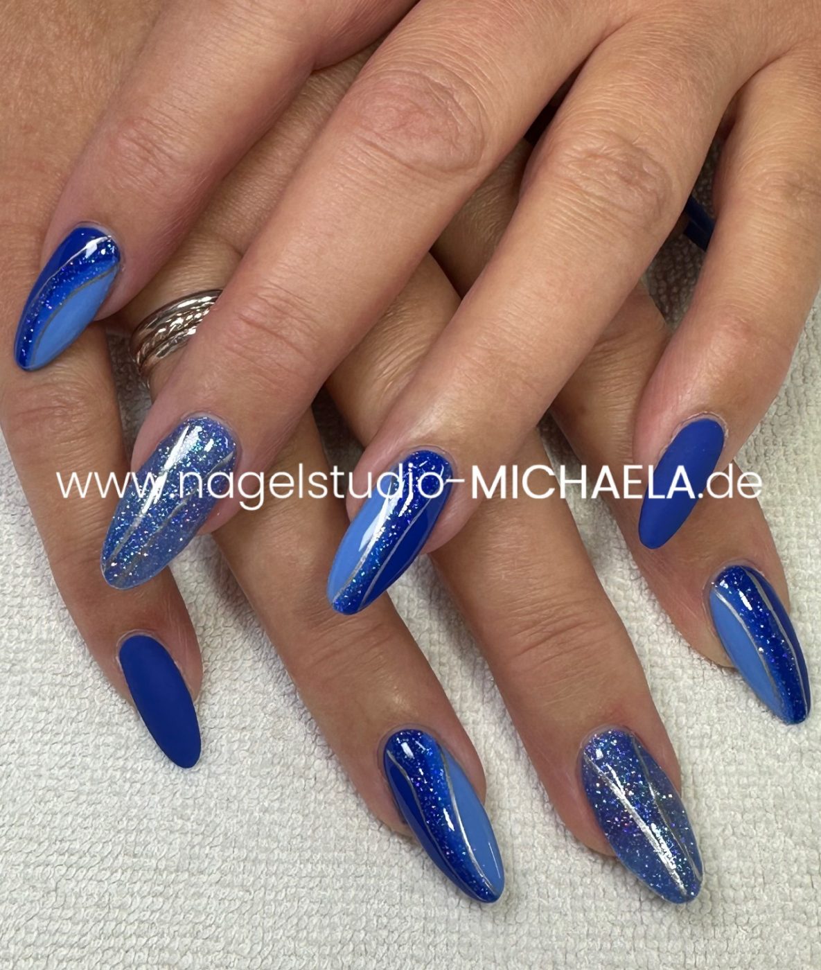 4CE7F01D-2132-45D7-9BAB-1C2C50FBD600