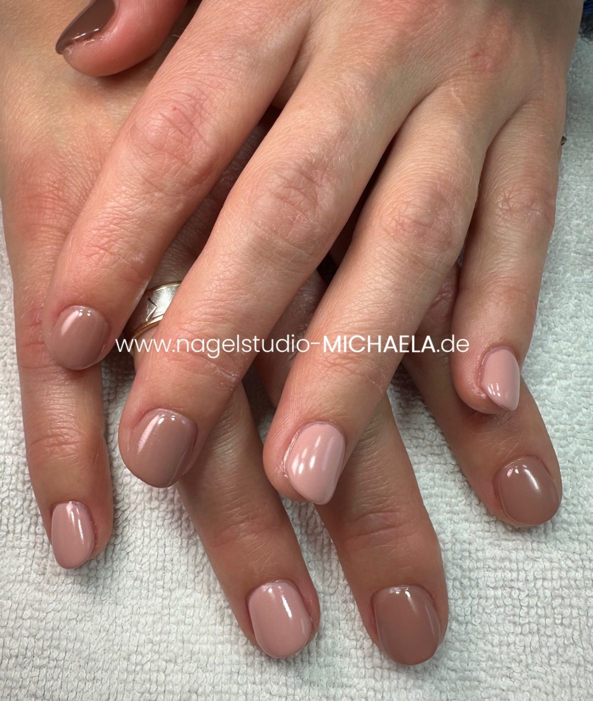 5E760121-5C97-4A00-88C3-695A17CBC3CF