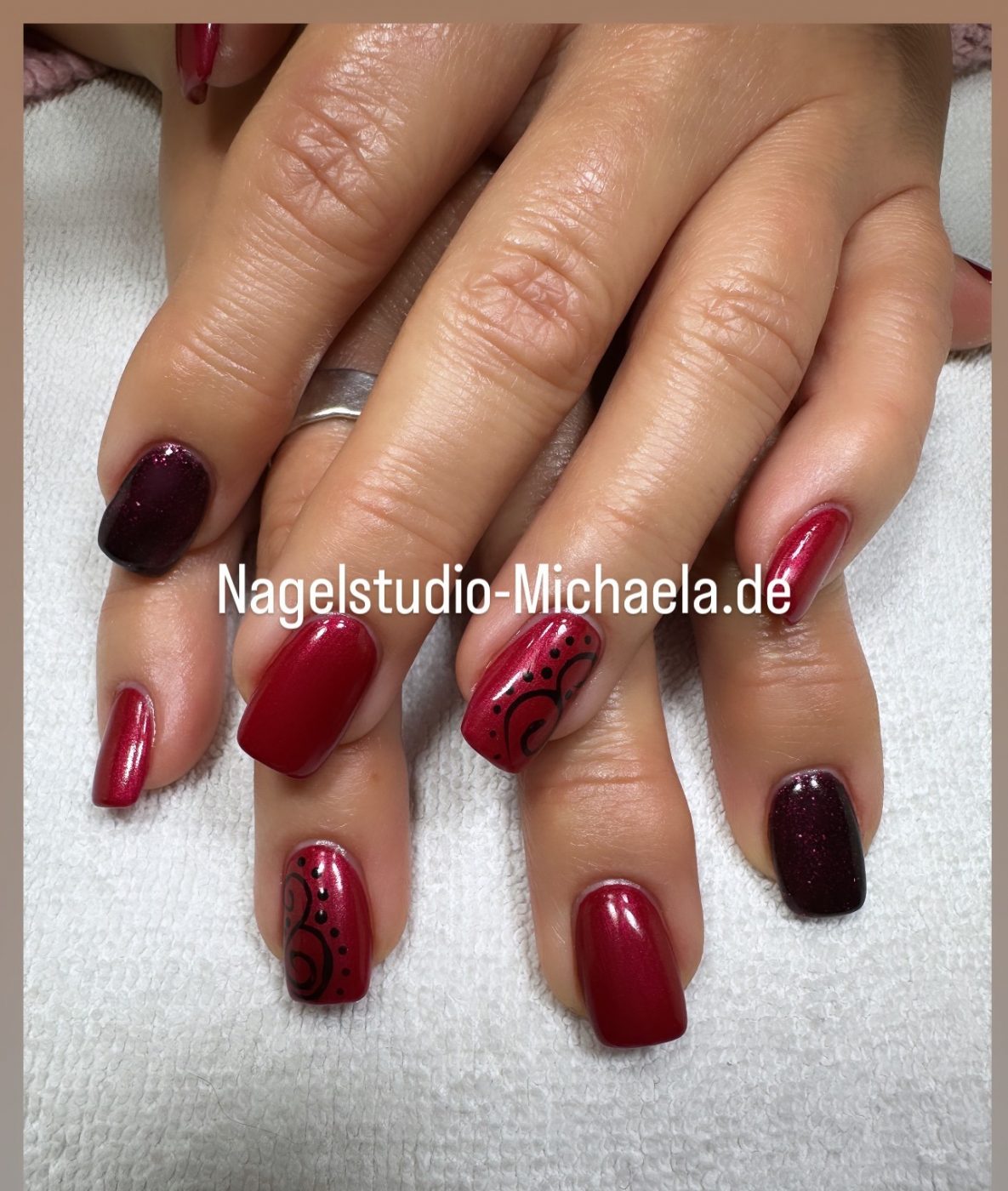 7FAB94B2-1DE3-4D4C-9FCF-0761776E77D2