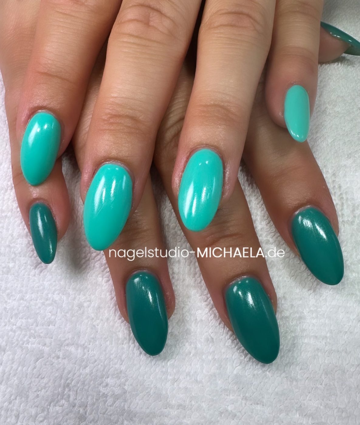 82781A63-6A81-4D20-A3C6-021AD34DE7EB