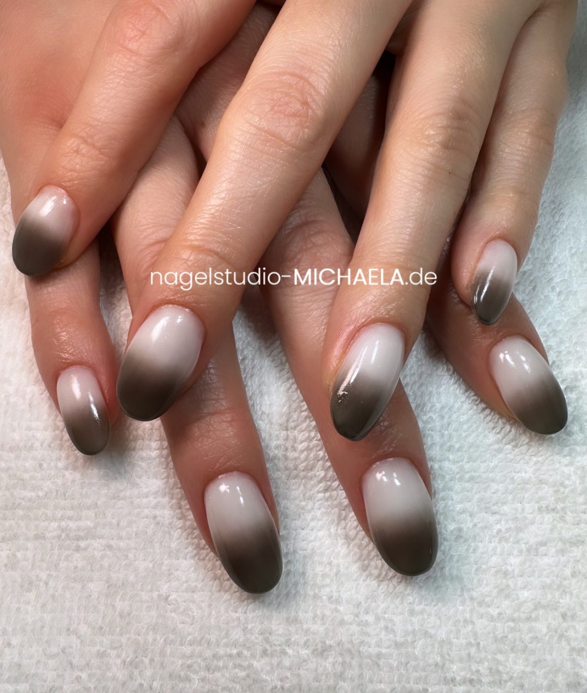 89831D9B-78D0-469F-994F-04DAB2774637