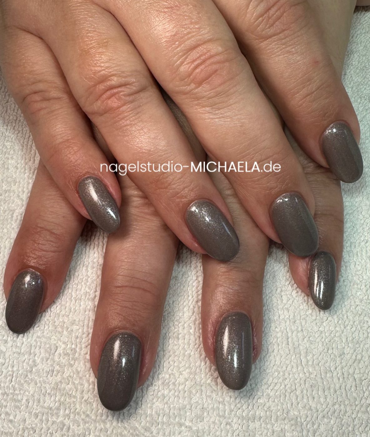 9FEEA3E0-7C41-420F-ADA0-FAE76703156A