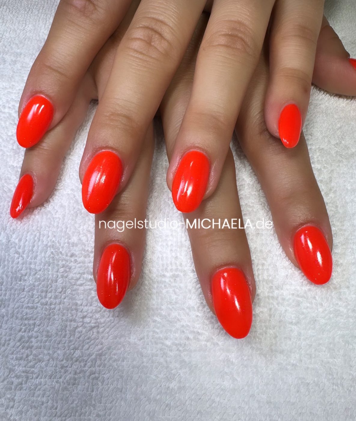 A1CE83F4-4434-437C-A714-4058E4118A4A