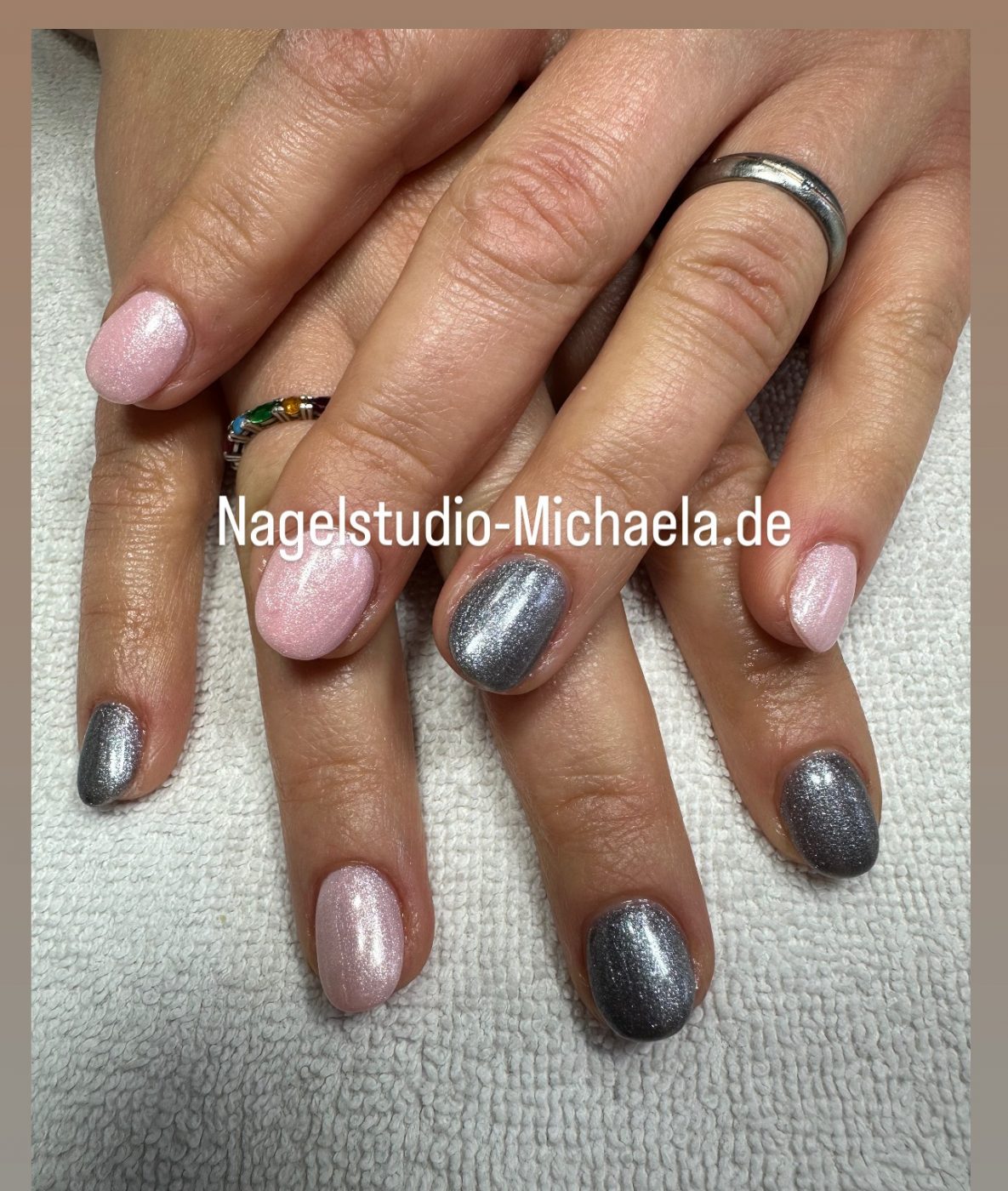 B0612487-C9B7-4D56-BC46-8635DB5B7B4F