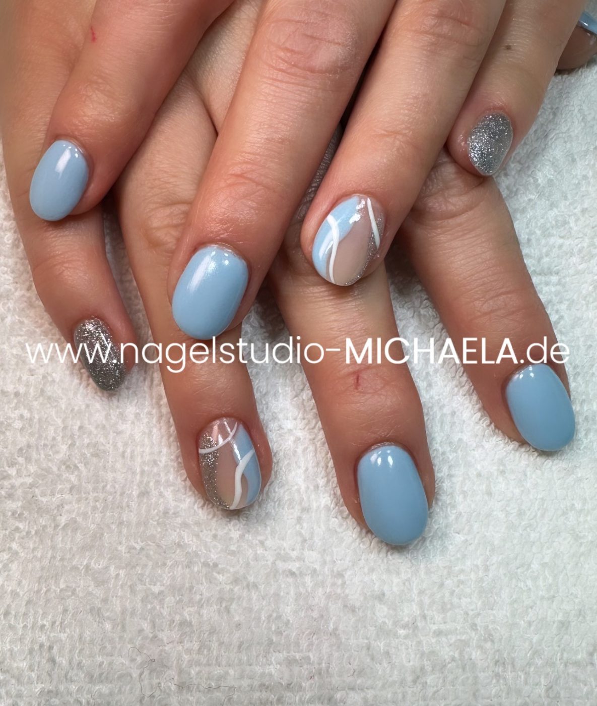 C99D7369-0FA0-49BF-A7D8-80315023FEAC