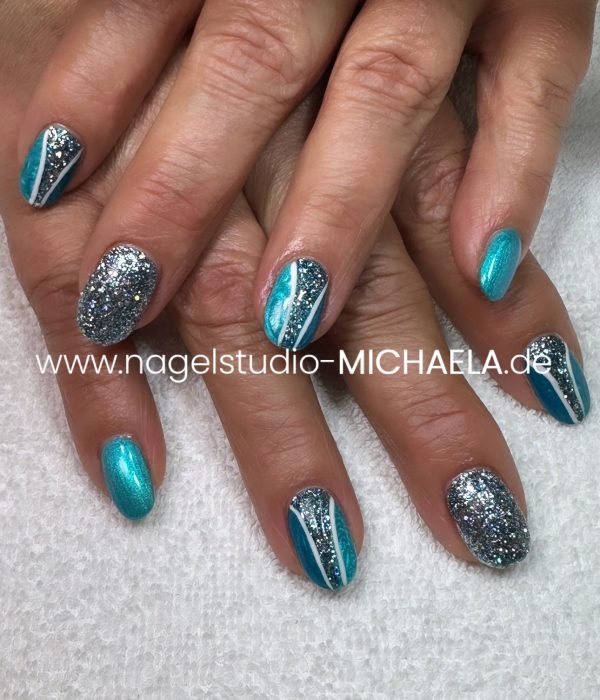 D4A9BC9D-2288-4D93-9A3E-9A898BBCB231