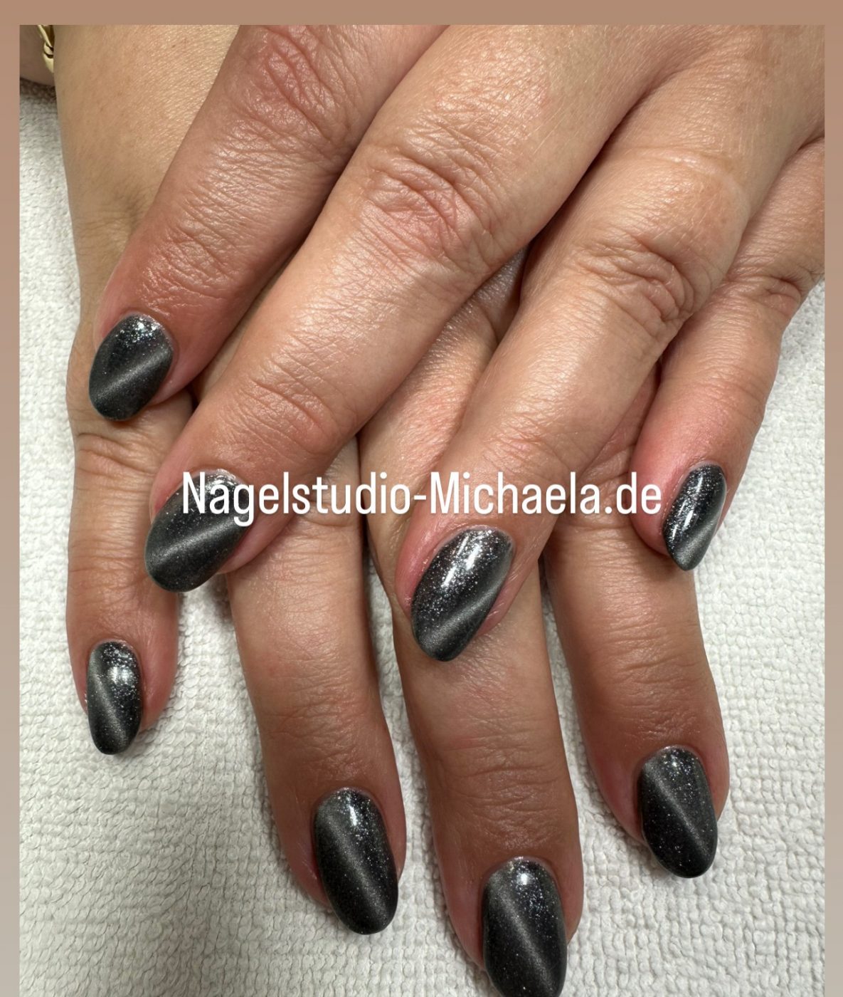 D68D71B0-2F8C-480B-BF59-76858DDFF7F7