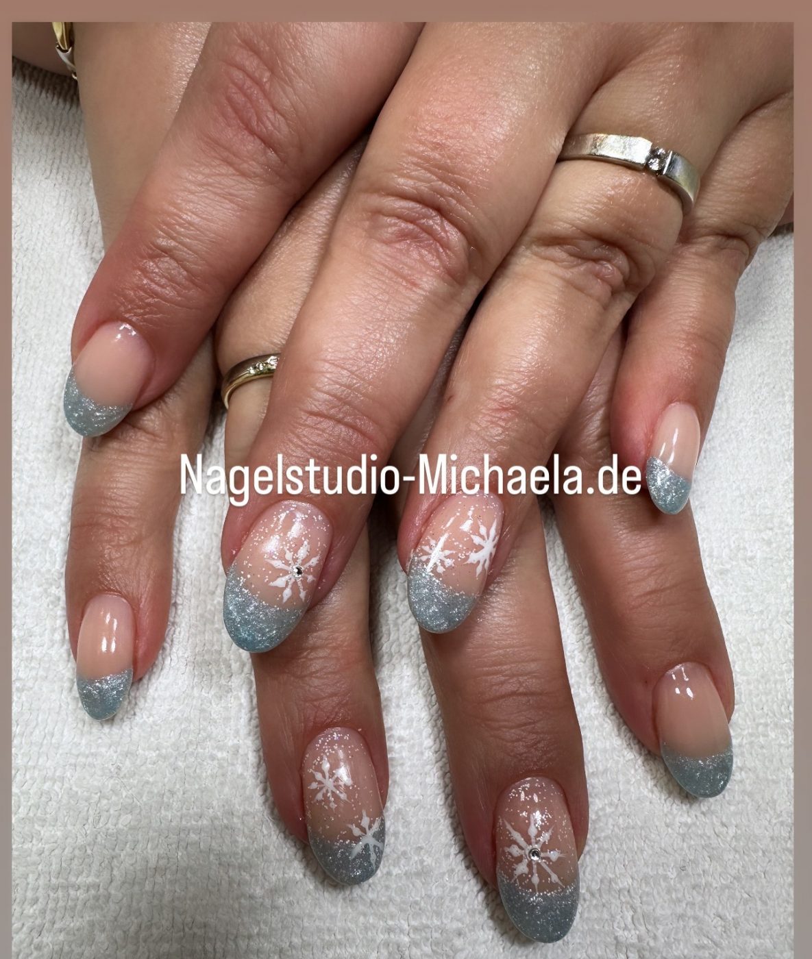 ED7C0E5D-58E3-4035-A808-3B234142D382